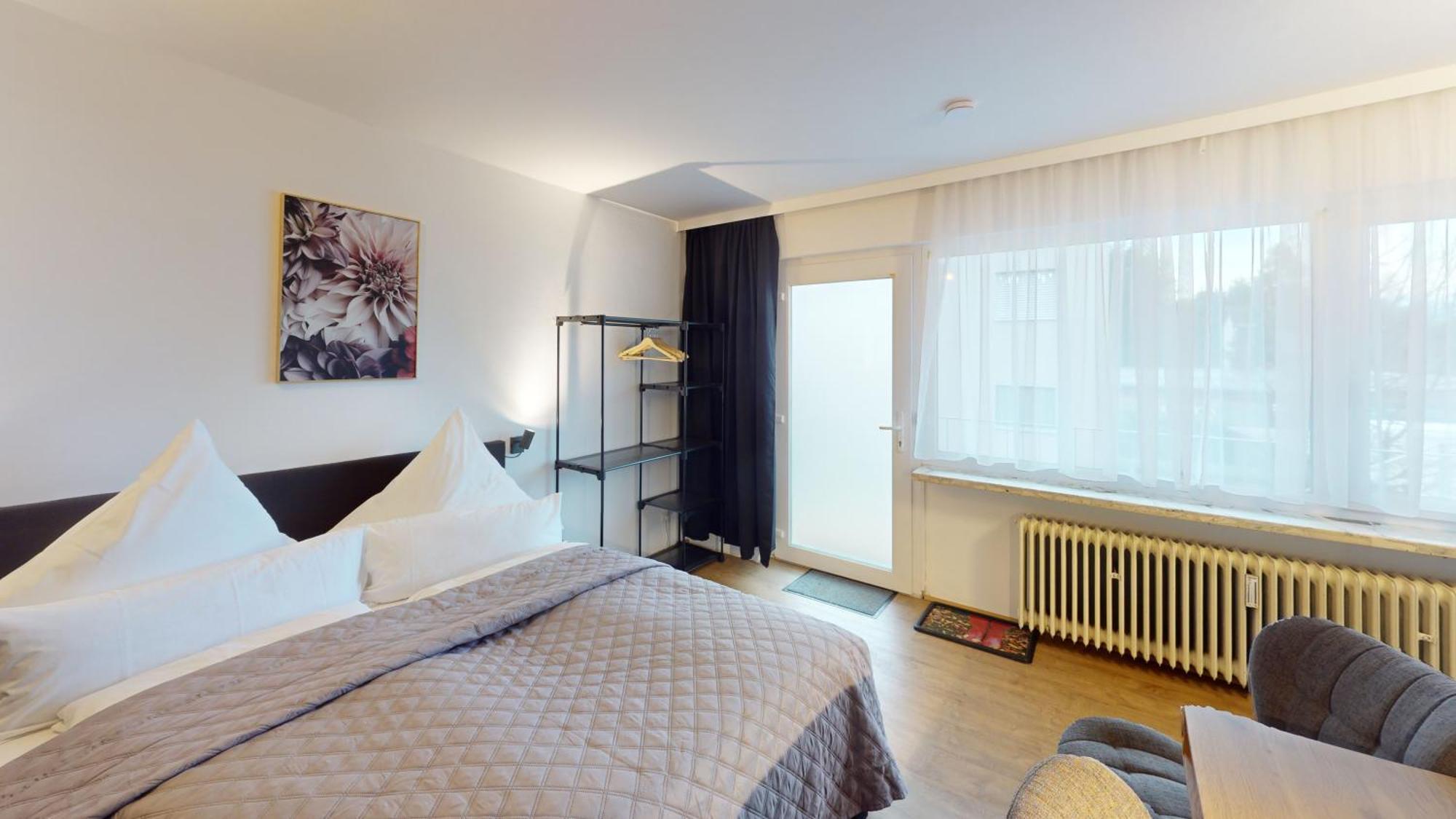 Crown Living - Fuer 2 Personen - Sitzplatz Auf Der Terrasse - Kostenloser Parkplatz - Self Check-in Dornbirn